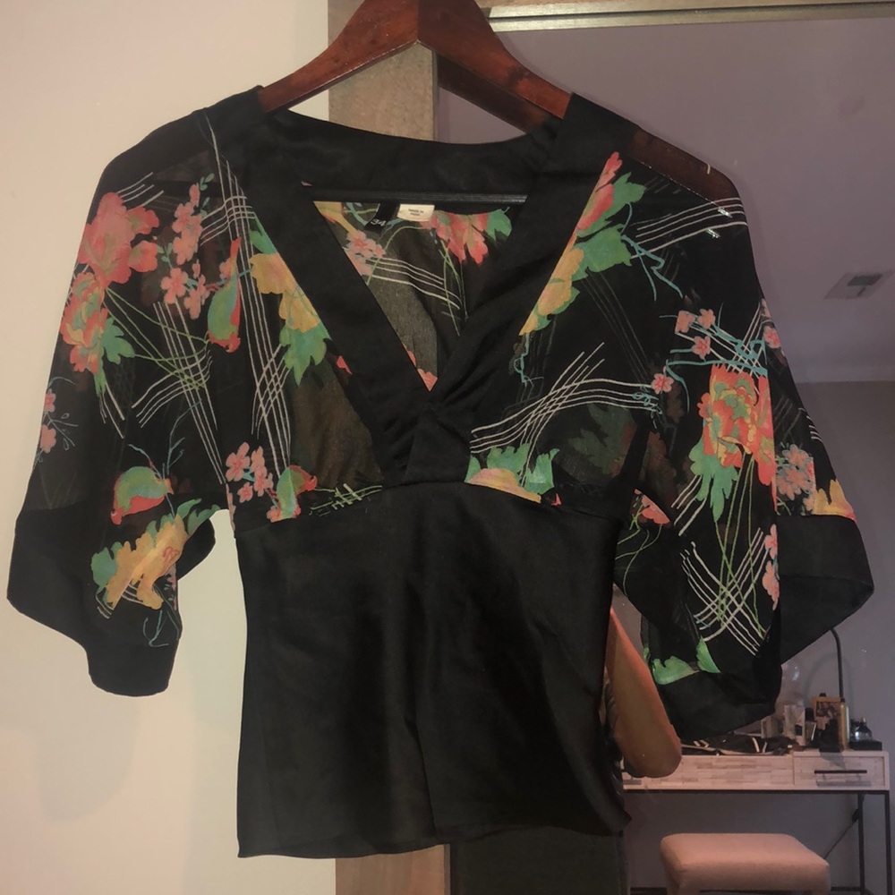Floral kimono style top